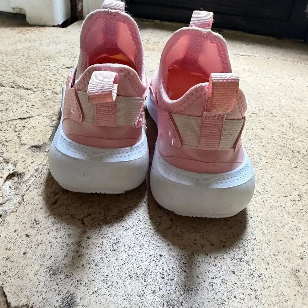 Nike Kids' Slip-On Athletic Shoe Sneakers - Pink (Size 11)